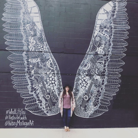 Meet your Posher, Kate - Picture 1 of 1